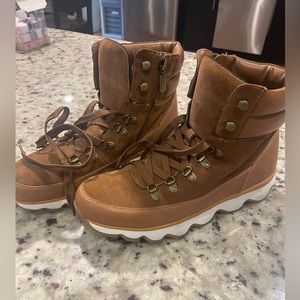 COPY - Blonde Waterproof boot 9.5